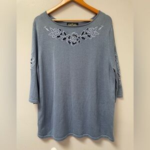 Women's Blue Floral Open Embroidered Top Bob Mackie 1X Quarter Length Sleeve